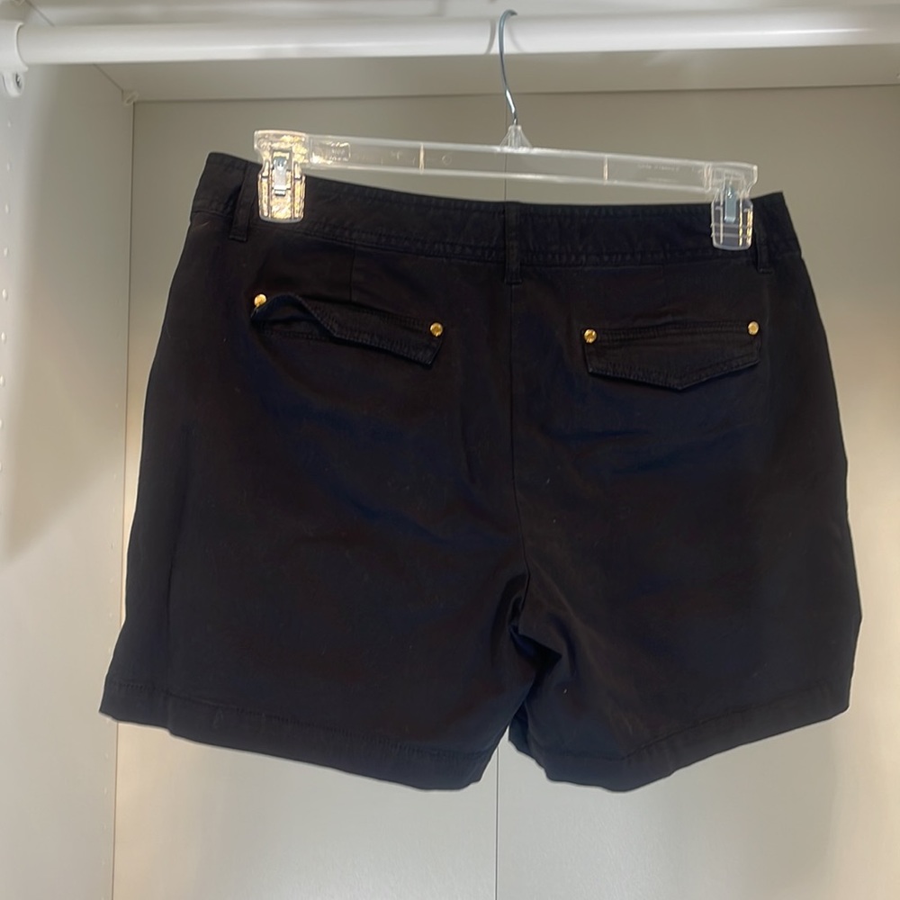 EUC Michael by Michael Kors Black Shorts Size 10 - Picture 2 of 5